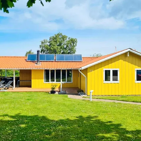 Holiday home 8 Person In *
