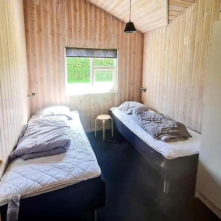 Modern Retreat With - By Traum *